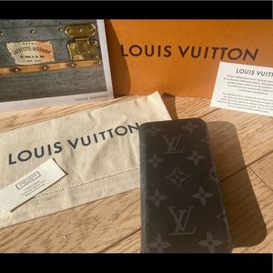 Louis Vuitton Folio Cellphone Case